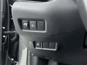 Toyota C-HR (2021) thumbnail 27