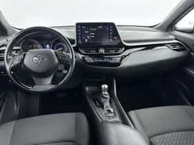 Toyota C-HR (2021) thumbnail 4