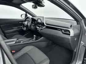 Toyota C-HR (2021) thumbnail 7