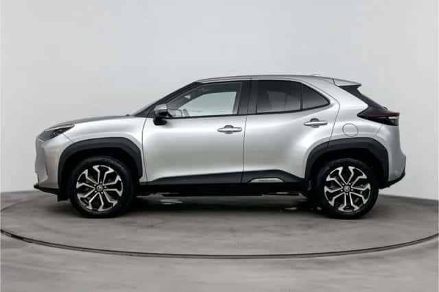 Toyota Yaris Cross (2022) thumbnail 3