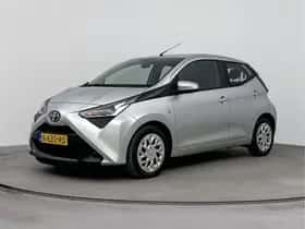 Toyota Aygo (2022) thumbnail 1