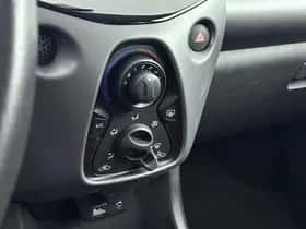 Toyota Aygo (2022) thumbnail 10