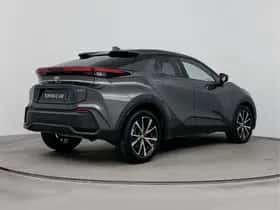 Toyota C-HR (2025) thumbnail 2