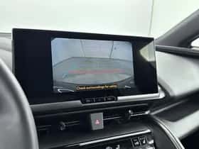 Toyota C-HR (2025) thumbnail 8