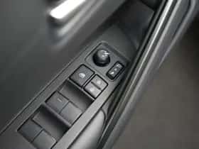 Toyota Corolla_Cross (2026) thumbnail 6