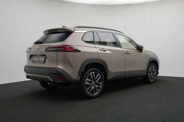 Toyota Corolla_Cross (2026) thumbnail 2