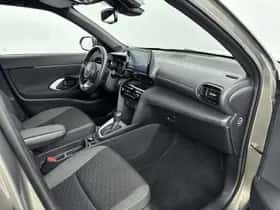 Toyota Yaris_Cross (2024) thumbnail 6