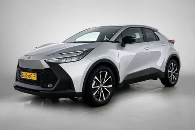 Toyota C-HR (2025) thumbnail 1