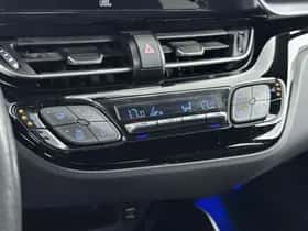 Toyota C-HR (2020) thumbnail 11