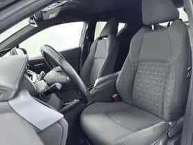 Toyota C-HR (2020) thumbnail 17