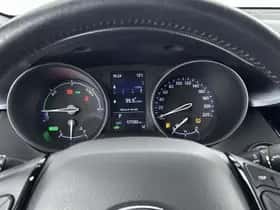Toyota C-HR (2020) thumbnail 6