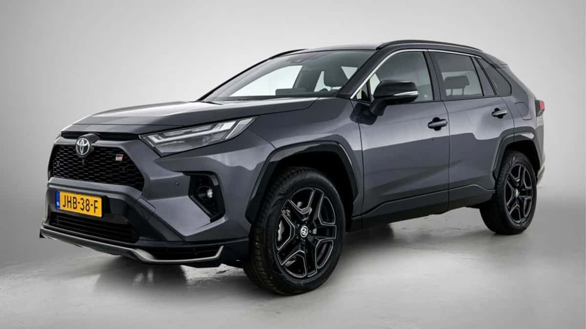 Toyota RAV4 (2025) — foto 1