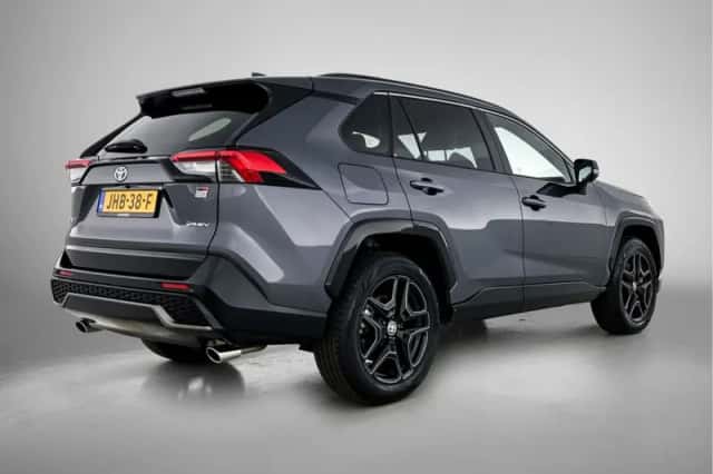Toyota RAV4 (2025) thumbnail 2