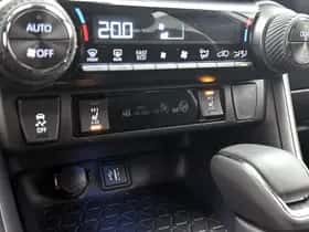 Toyota RAV4 (2025) thumbnail 18