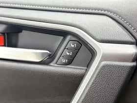 Toyota RAV4 (2025) thumbnail 28