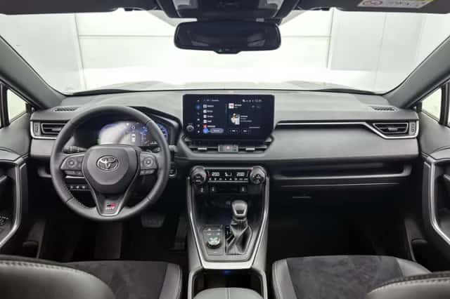 Toyota RAV4 (2025) thumbnail 4