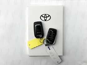 Toyota RAV4 (2025) thumbnail 33