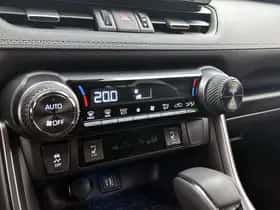 Toyota RAV4 (2025) thumbnail 9