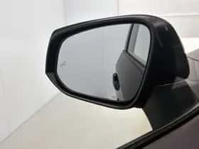 Toyota RAV4 (2025) thumbnail 37