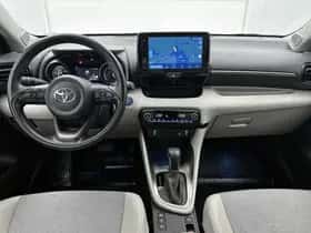 Toyota Yaris (2023) thumbnail 4