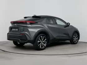 Toyota C-HR (2025) thumbnail 2