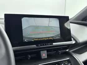 Toyota C-HR (2025) thumbnail 8