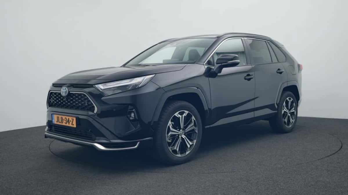 Toyota RAV4 (2025) — foto 1