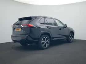 Toyota RAV4 (2025) thumbnail 2