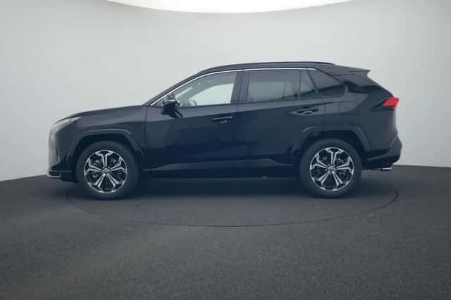 Toyota RAV4 (2025) thumbnail 3