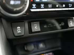 Toyota RAV4 (2025) thumbnail 31