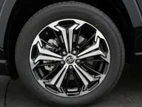 Toyota RAV4 (2025) thumbnail 44