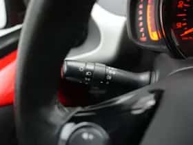 Toyota Aygo (2016) thumbnail 15