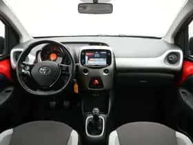 Toyota Aygo (2016) thumbnail 32