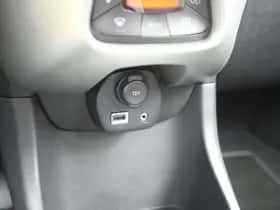 Toyota Aygo (2016) thumbnail 39