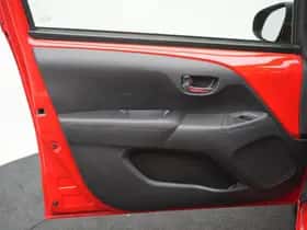 Toyota Aygo (2016) thumbnail 9
