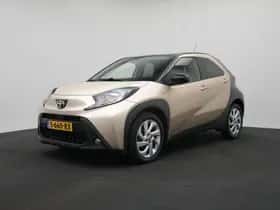 Toyota Aygo (2022) thumbnail 1
