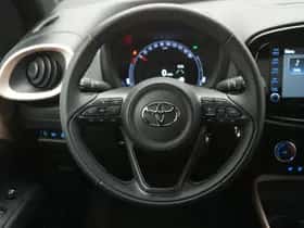 Toyota Aygo (2022) thumbnail 13