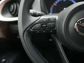 Toyota Aygo (2022) thumbnail 18