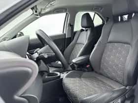 Toyota Yaris_Cross (2024) thumbnail 16