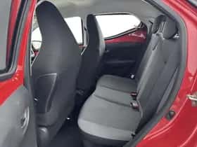 Toyota Aygo (2021) thumbnail 17