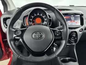 Toyota Aygo (2021) thumbnail 18