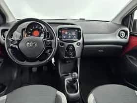 Toyota Aygo (2021) thumbnail 4