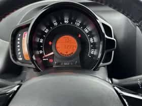 Toyota Aygo (2021) thumbnail 5