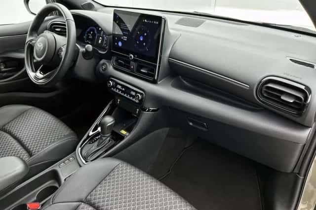 Toyota Yaris (2025) thumbnail 6