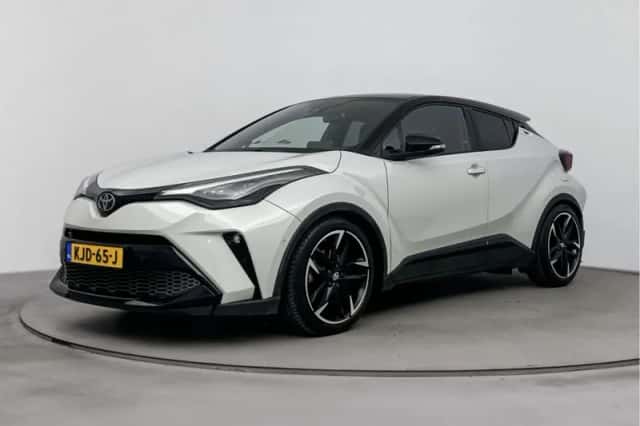 Toyota C-HR (2022) thumbnail 1
