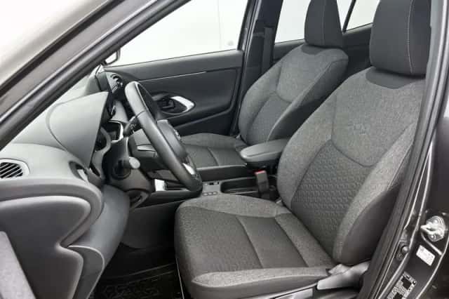 Toyota Yaris_Cross (2022) thumbnail 4