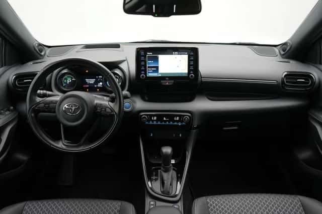 Toyota Yaris (2020) thumbnail 5