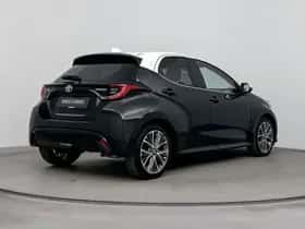 Toyota Yaris (2021) thumbnail 2