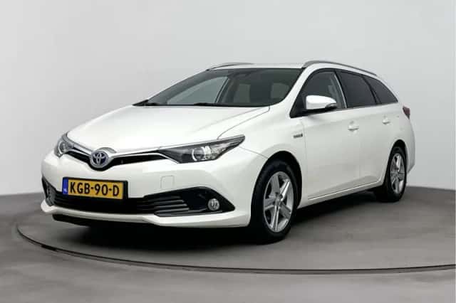 Toyota Auris (2019) thumbnail 1