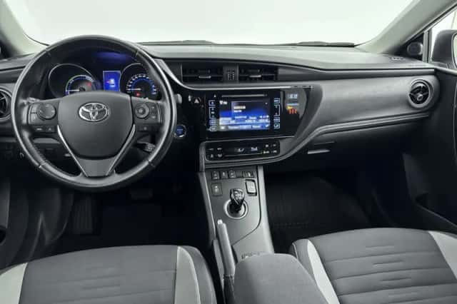 Toyota Auris (2019) thumbnail 4